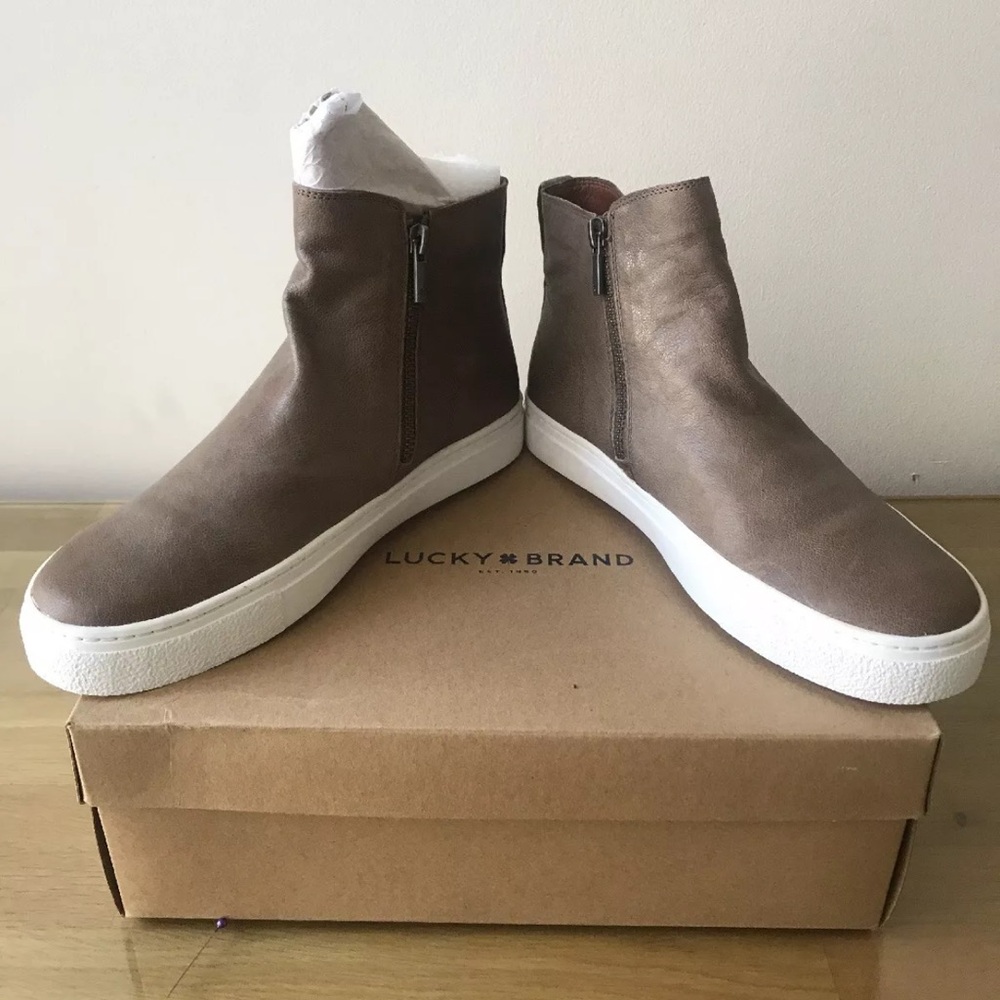 Lucky Brand Bayleah High Top Fashion Sneaker, Leather Upper, Size 9.5M